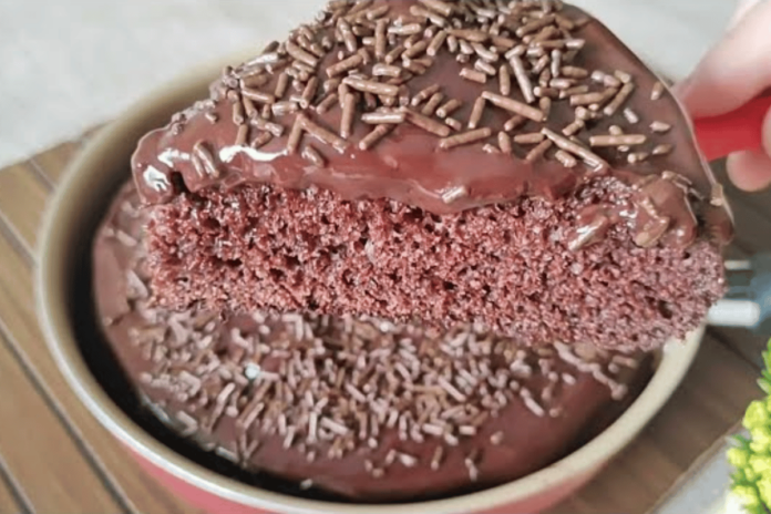 Bolo de Chocolate na Frigideira: Delícia Fofinha Feita com Apenas 1 Ovo
